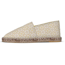 Load image into Gallery viewer, Beige espadrilles
